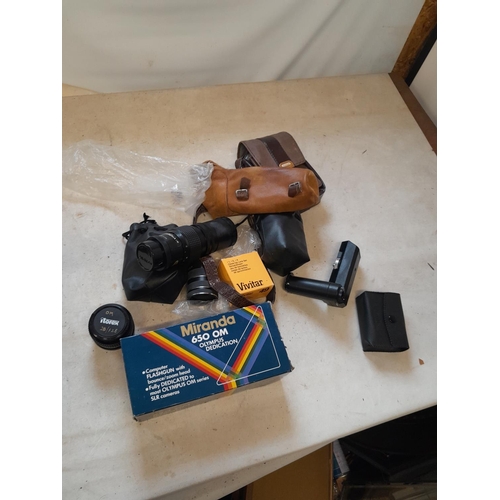 278 - Camera accessories and lenses: flash unit, Uitorex 28 mm 1 x Paragon 200 mm etc.