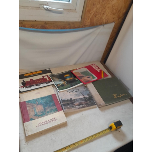 292 - Various volumes on art and railways