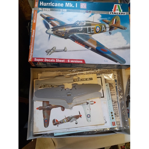 119 - Collection of boxed model aeroplanes, various eras and makers