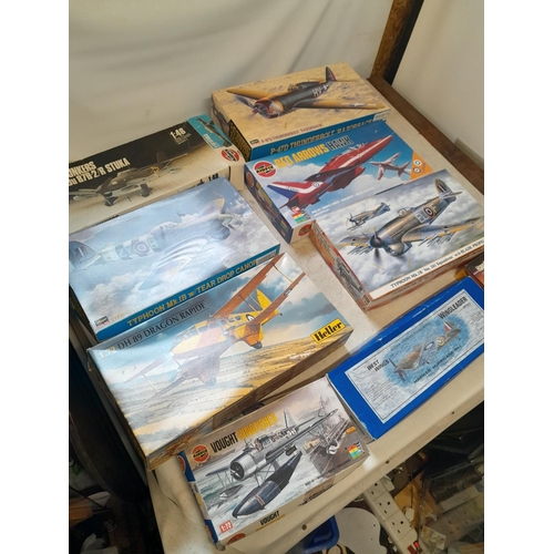 125 - Collection of boxed model aeroplanes, various eras and makers