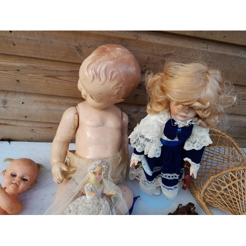 73 - Bag of plastic and other dolls : Palitoy and others