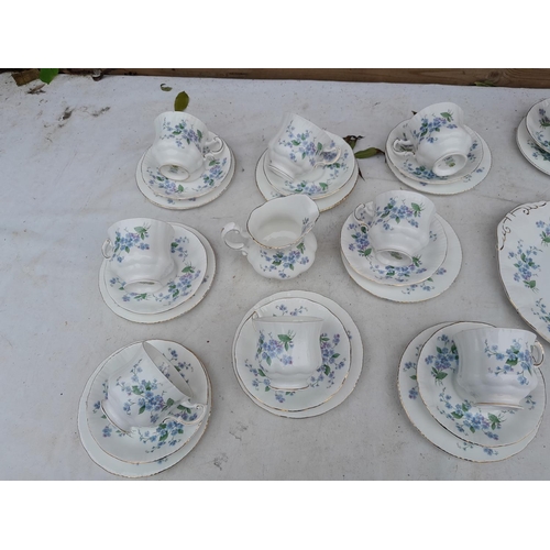 100 - Paragon China Forget Me Not tea set in good order very light gild wear in places