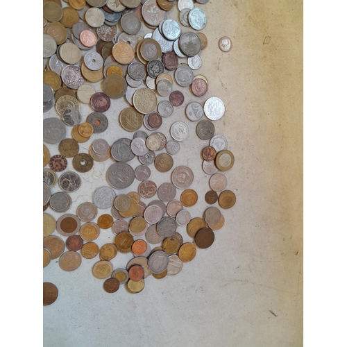 116 - Coins of world (approx 2 kg of mixed base and other metal coinage)