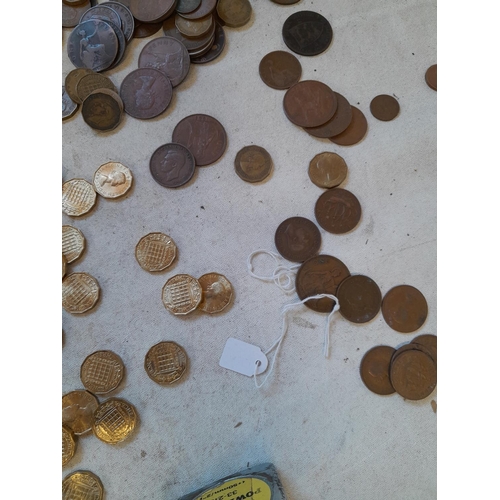 228 - Varied array of GB coins from l ate 19th century onwards : Threepences mint and circ. Pennies, base ... 