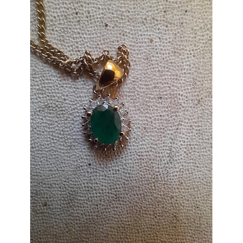 287 - 9 ct gold necklace with emerald pendant 4.6 g