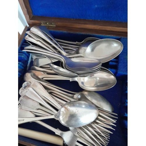 298 - Oak canteen of fisheaters, & damaged canteen of mixed plated cutlery