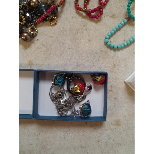 320 - Costume jewellery, very small amount of silver noticed