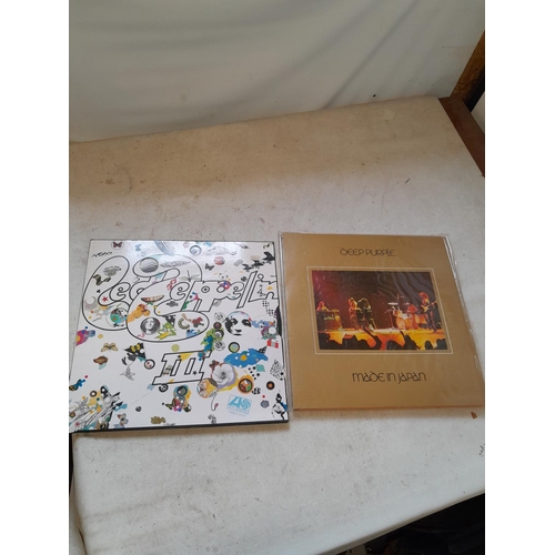 30 - 2 x vinyl record albums : Deep Purple Made in Japan, & Led Zeppelin III, both need clean but conditi... 