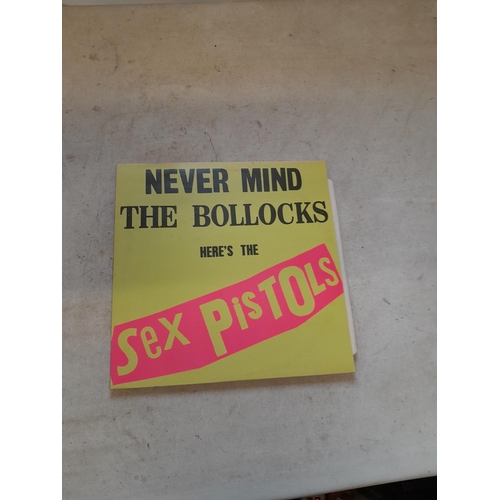 33 - 1 x Record Vinyl albums : Sex Pistols Never Mind the Bollocks, V 2086 in good condition