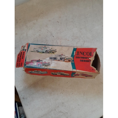 41 - Vintage Japanese tin plate toy car in tatty box of issue : Lincoln Security Series