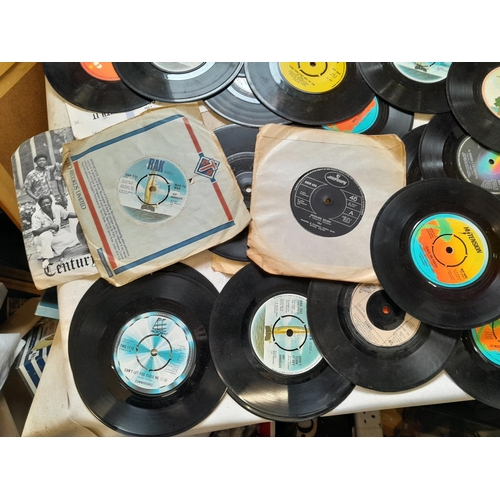 71 - Assorted vinyl 45 singles, all commercial pop, reggae and others Island and other labels from the 19... 