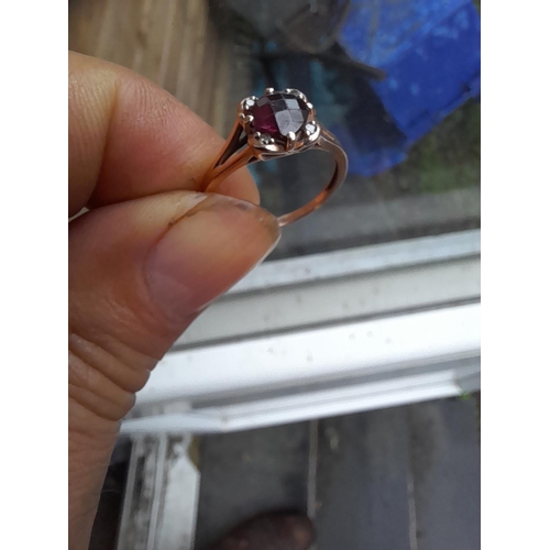 80 - Le Vian 14 kt gold ring set with faceted garnet size O, 2.5 g