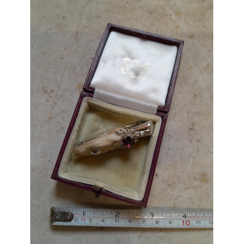 84 - Edinburgh silver grouse claw brooch set with amethyst