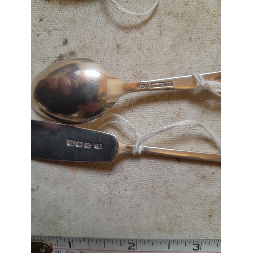 91 - Various silver spoons & one silver plated spoon , silver 73 g