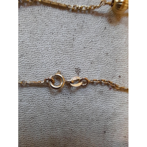 104 - 9 ct gold necklace 9.9 g