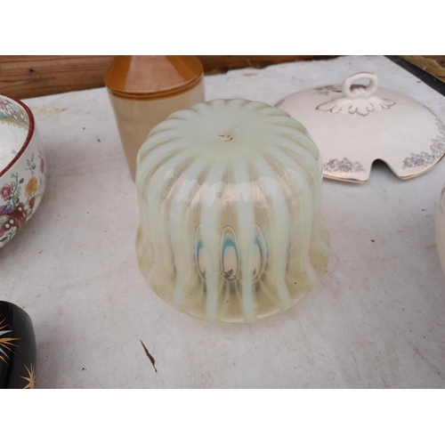 219 - Decorative china and glassware : Edwardian vaseline glass light shade (dirty but not cracked or chip... 