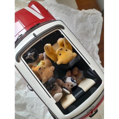 255 - Steiff Limited Edition : Boxed Mini Cooper with cert. with World of Miniature Bears, wing mirrors pr... 