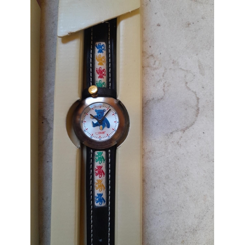 259 - Steiff Boutique boxed wristwatch needing replacement battery, no guarentee implied or given