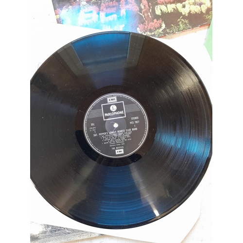 280 - 2 x vinyl record albums : The Beatles Abbey Road & Sgt. Peppers with card cut out both need a clean ... 