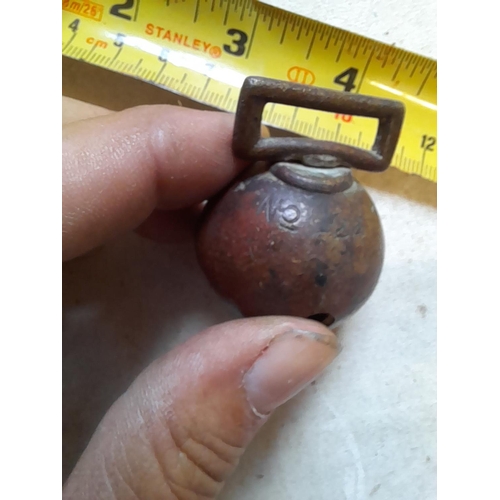 607 - Detectorist finds : 1 x crotal bell stamped Victoria with number