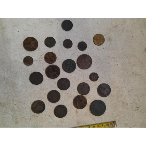 7 - Varied array of copper coins all from circ. :  Cartwheel Penny, 1799 Farthing GF with tarnish