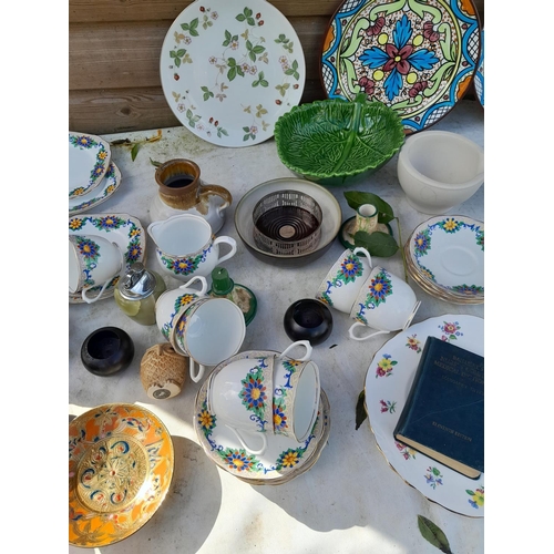 17 - Decorative china and glassware, medical volume , tea ware etc