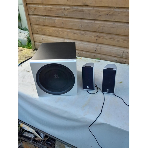 24 - Logitech speakers Z2300 subwoofer etc.