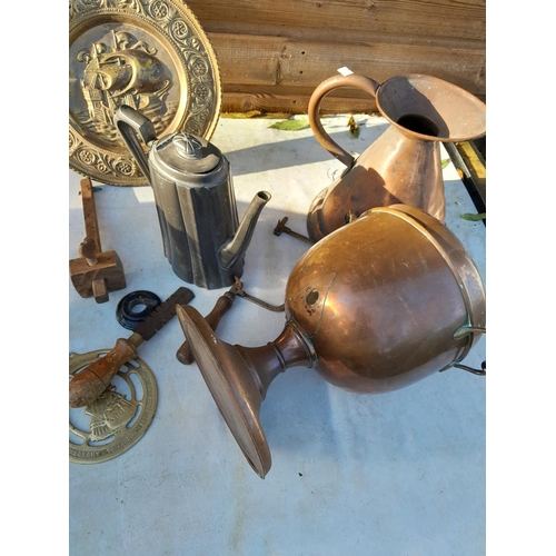 46 - Array of copper and brass ware : early 20th century jug, samovar missing tap etc.