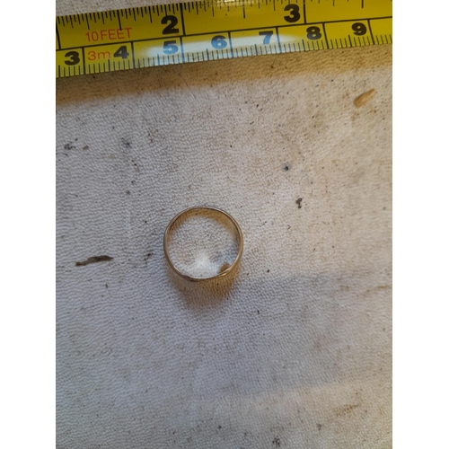 119 - 9 ct gold signet ring size H, 1.6 g