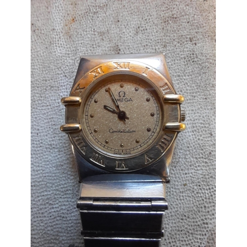 123 - Ladies Omega Constellation wristwatch with stainless steel articulated strap, no paperwork