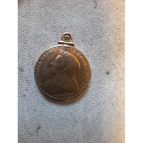 149 - Gold coin 1897  dug out as a photograph locket with push in mechanism 6.7 g