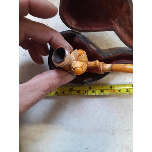 191 - Early 20th century carved meerschaum pipe modelled as a hand with buds of amber