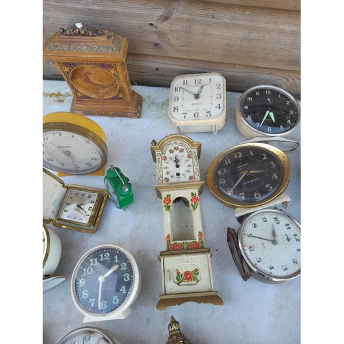 205 - Various alarm clocks for spares repairs