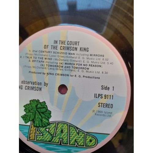 268 - 1 x vinyl record album : King Crimson , In the Court ILPS 9111, GF, barley played, pink Island rim,