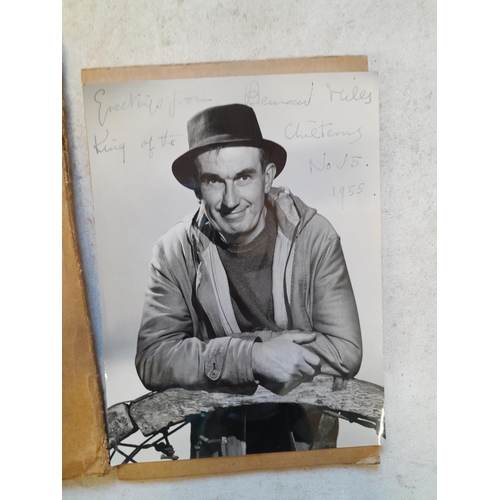 272 - Signed publicity photograph from the 1950s : Bernard Miles