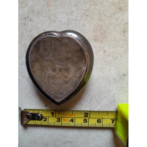 290 - Silver heart shape trinket box with hinge lid