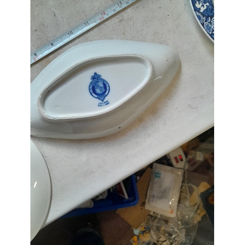 345 - Assorted pieces of 19th and 20th century blue and white from various makers including Wedgwood, Cope... 