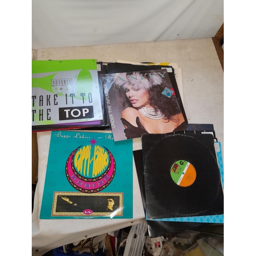 88 - Collection of vinyl 12