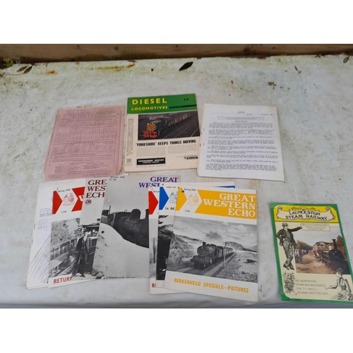 93 - Mixed array of railway ephemera : timetables, magazines, re schedule notices, tourist information et... 