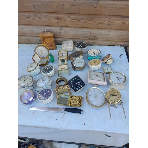 342 - Various alarm clocks for spares repairs