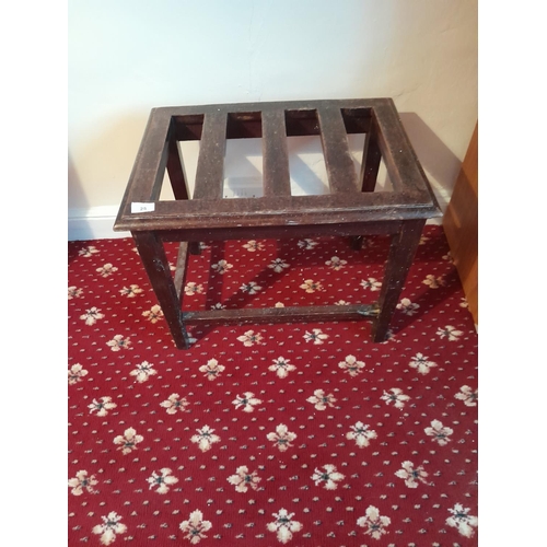 25 - Vintage luggage stand