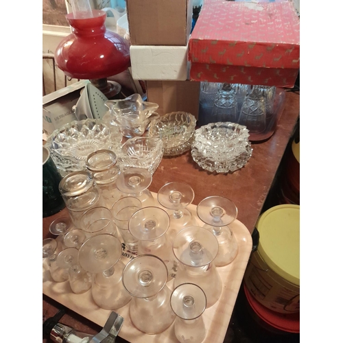 76 - Assorted catering bar glasses, various sizes