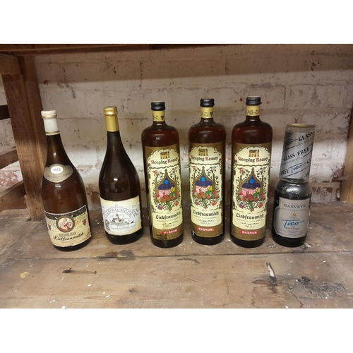 80 - Vintage bottles of wine : Sleeping Beauty and other brands