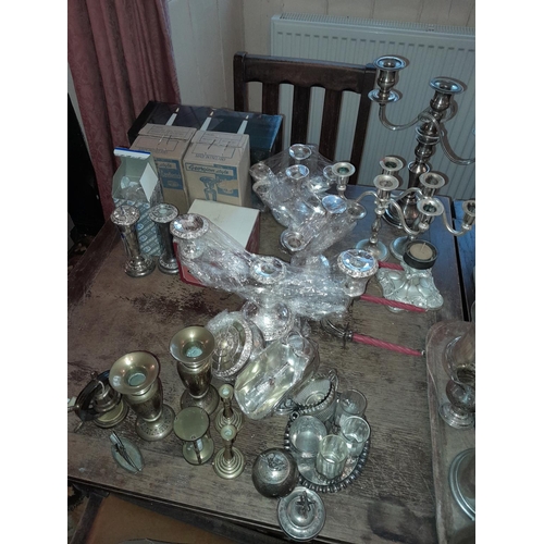 119 - Assorted silver plated ware