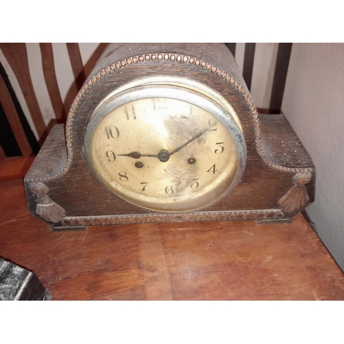 120 - Vintage oak case  mantle clock