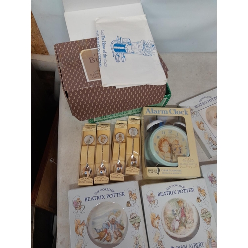 148 - World of Beatrix Potter and Peter Rabbit collectables : Royal Albert collectable plates, boxed, boxe... 