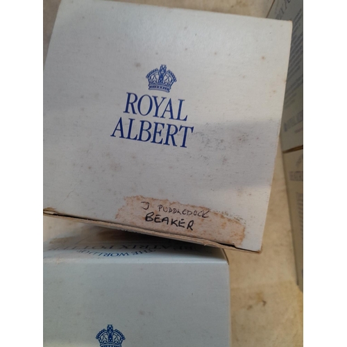 157 - World of Beatrix Potter and Peter Rabbit collectables : boxed Royal Albert ceramics