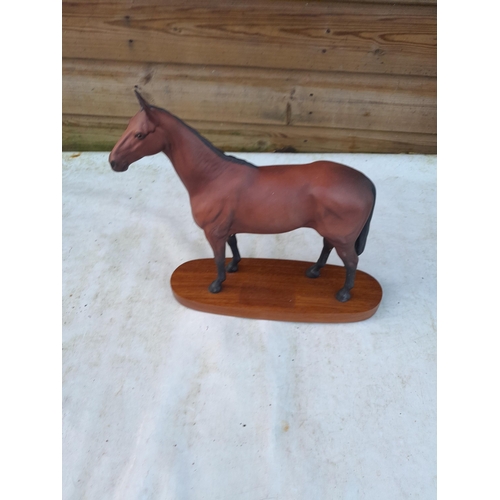 41 - Beswick horse on plinth in good order