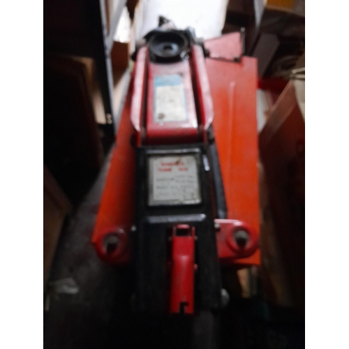 84 - Trolley jack without handle 1818kg capacity