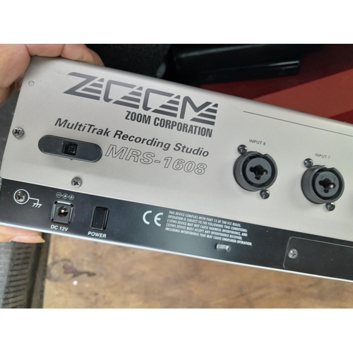 134 - Zoom Multi Track recording studio MRS 1608